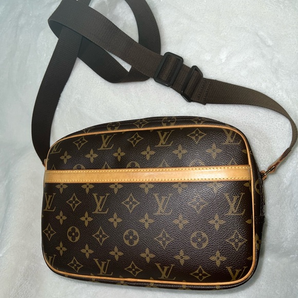 Louis Vuitton Handbags - 🛑 SOLD do not purchase 🎉 Louis Vuitton PM Reporter bag